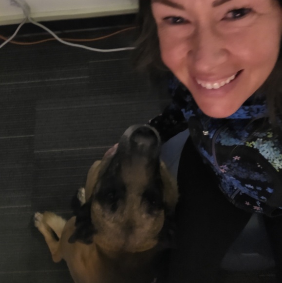 Meet your Posher, Aly - Picture 1 of 1